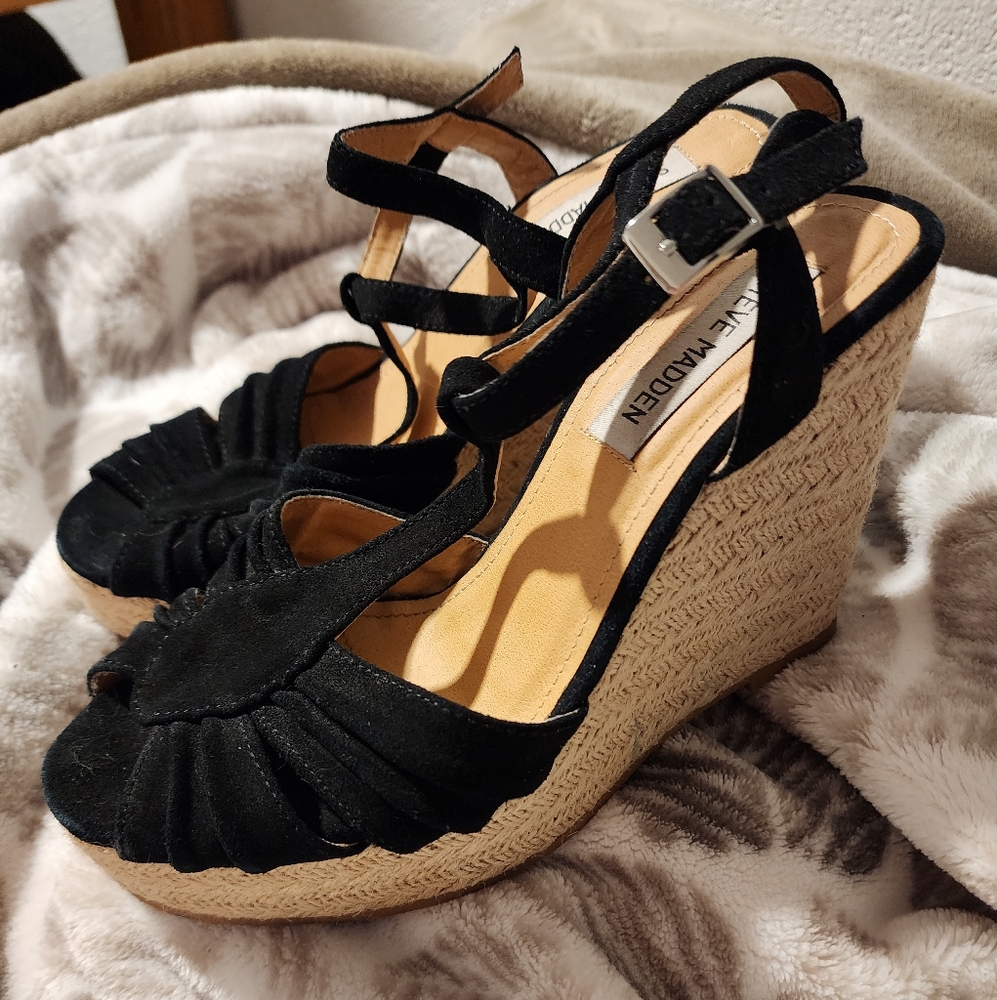 STEVE MADDEN WEDGES